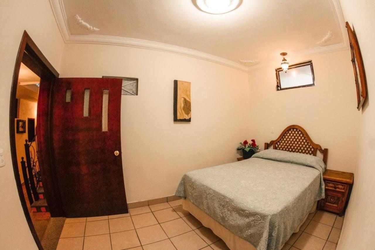 Hotel Posada De La Conspiracion Dolores Hidalgo Room photo