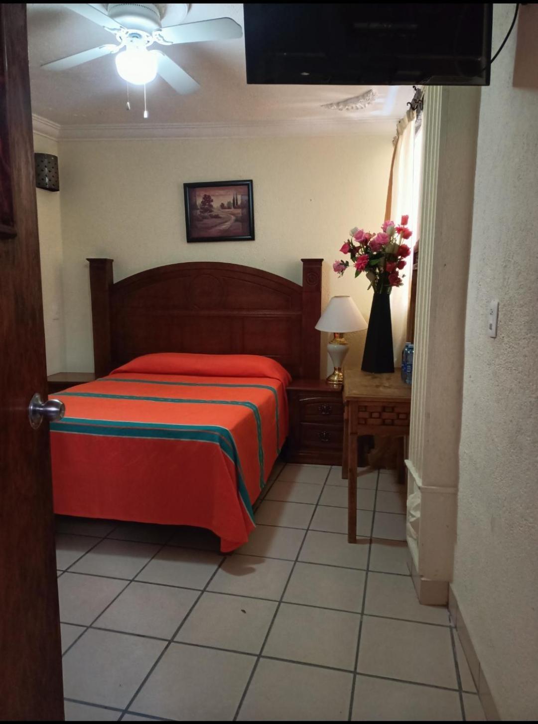 Hotel Posada De La Conspiracion Dolores Hidalgo Room photo